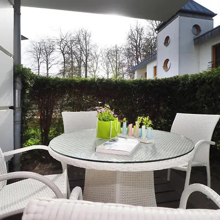 Kaiservillen - Mit 1 Schlafzimmer Und Terrasse D201 アパート *